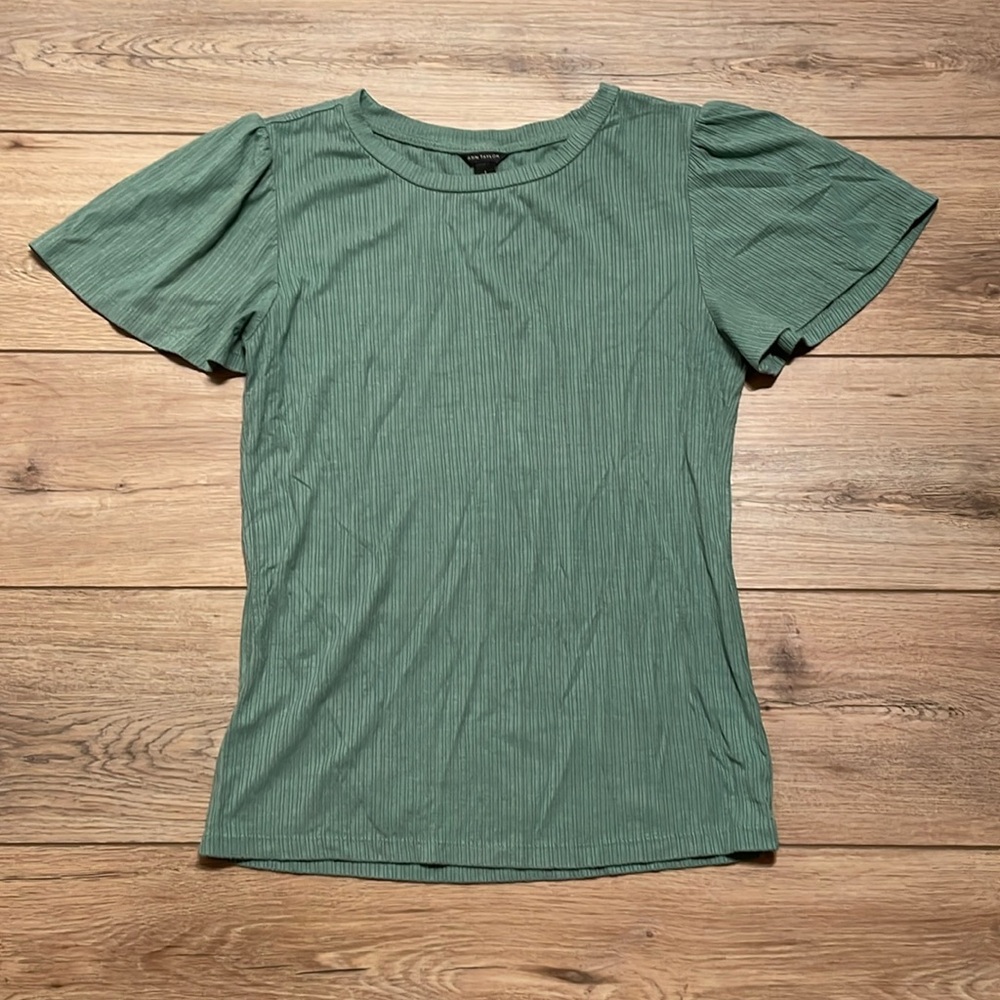 Ann Taylor teal top - size small